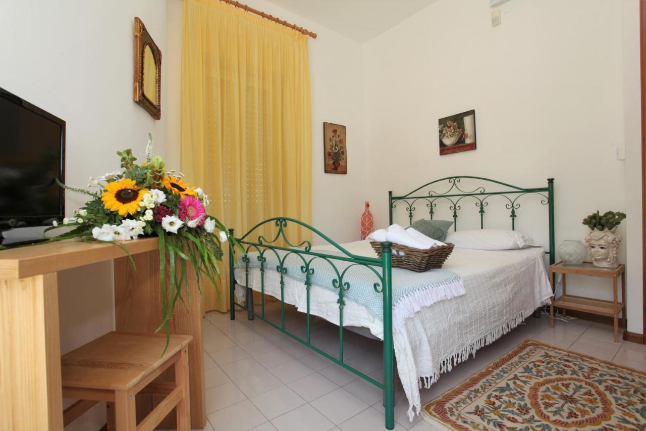 B&B Villa Maiolica Сан Леоне Екстериор снимка